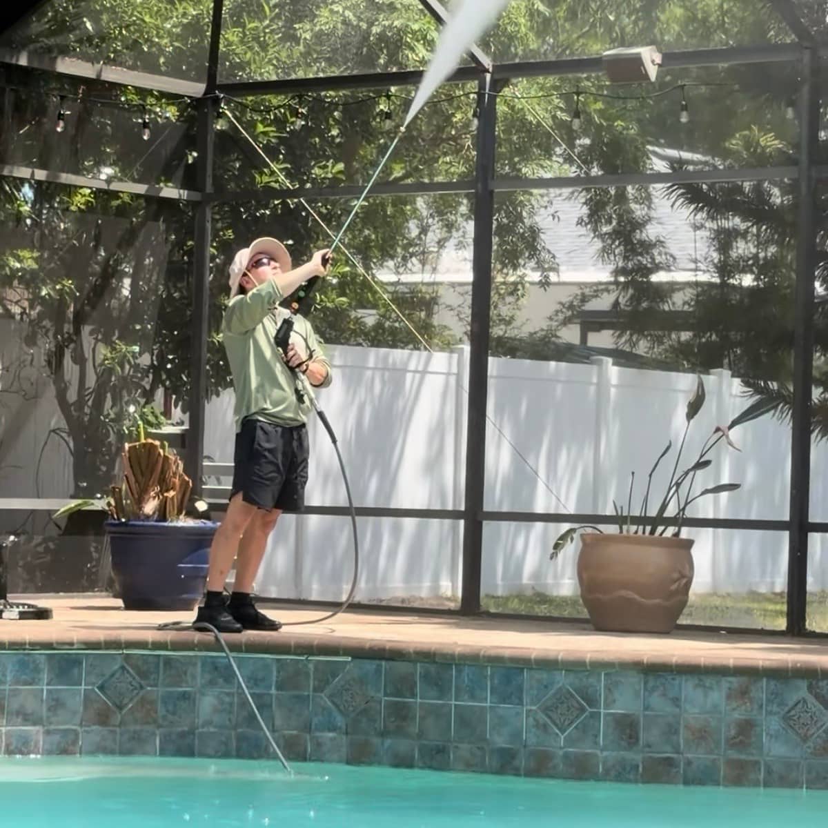Screen Patio and Pool Deck Cleaning Before and After